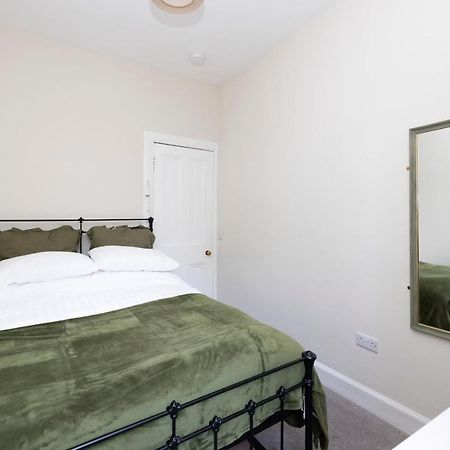 Edinburgh Holyrood Park Views Apartment Eksteriør billede